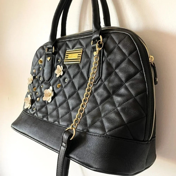 Betsey Johnson Quilted  Daisy Floral Stud Purse Tote Bag Black - Picture 2 of 6
